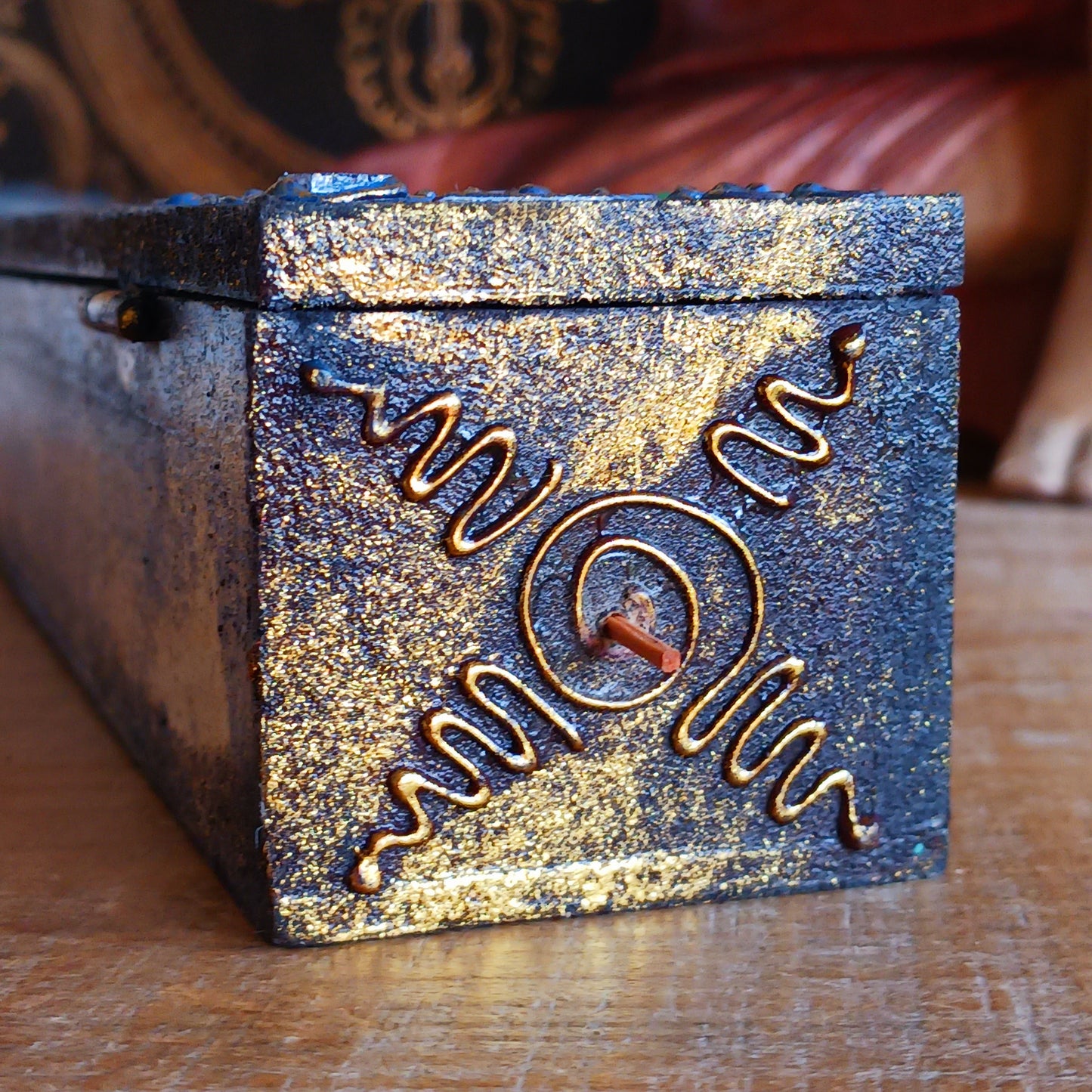 Create a calm, aromatic atmosphere in your home with this beautifully handcrafted OM incense holder. Made from responsibly sourced wood, this unique piece features a delicately hand-carved OM symbol, making it both a functional incense burner and a decorative spiritual accent.