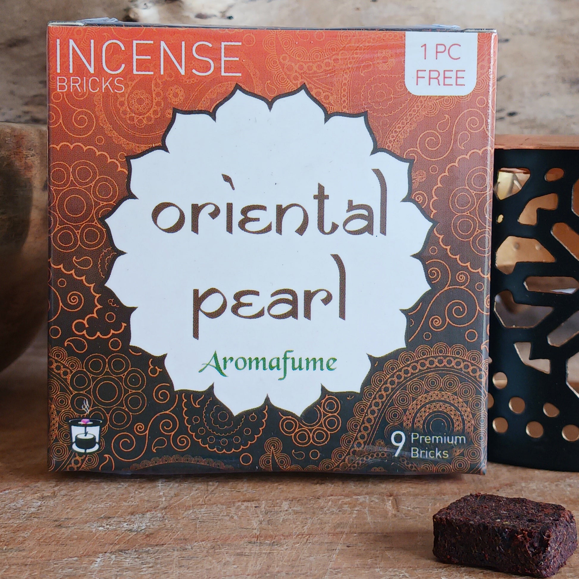 Aromafume Oriental Pearl Incense Bricks are a natural, non-toxic incense solution designed for use with a compatible incense diffuser. Crafted in India using traditional methods, these ash-free incense bricks release a deep, warm fragrance of oriental spices and aromatic woods when gently heated. 