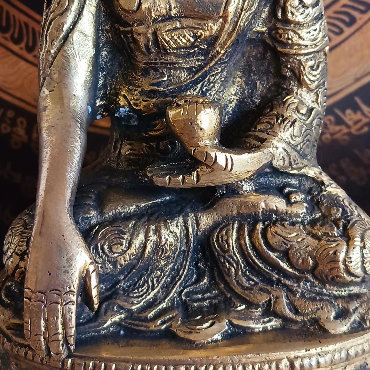 Elevate your spiritual space with this exquisite Akshobya Buddha statue, expertly cast in heavy brass and engraved with intricate detail. Representing one of the five Dhyani Buddhas, Akshobya is visualized in blue and associated with the heart chakra, symbolizing the transformation of anger and sadness into love and compassion.