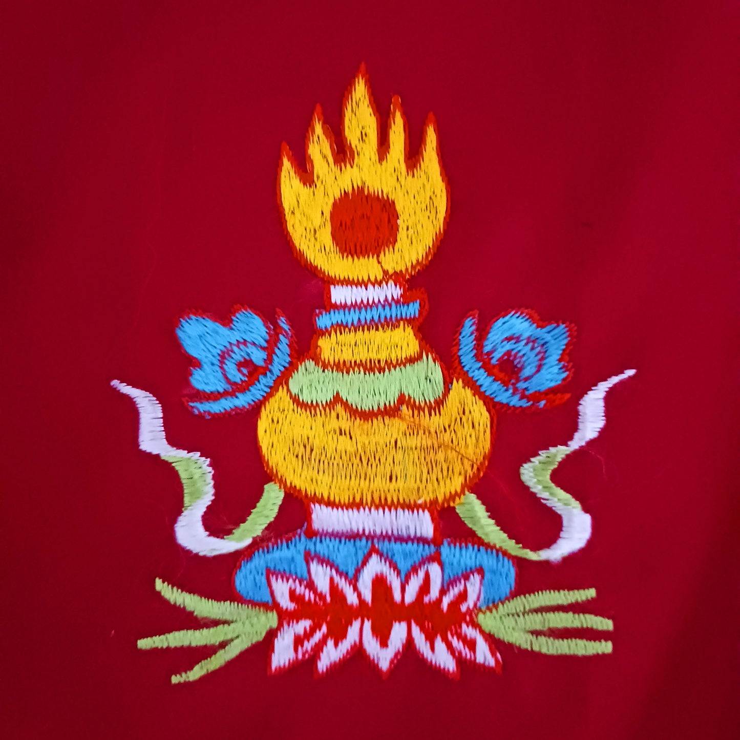 Bring harmony, beauty, and traditional craftsmanship into your space with this hand-embroidered Tibetan Buddhist door curtain, adorned with the sacred Eight Auspicious Symbols, also known as The Eight Jewels. Each symbol is intricately stitched to represent blessings of prosperity, protection, wisdom, and spiritual awakening.