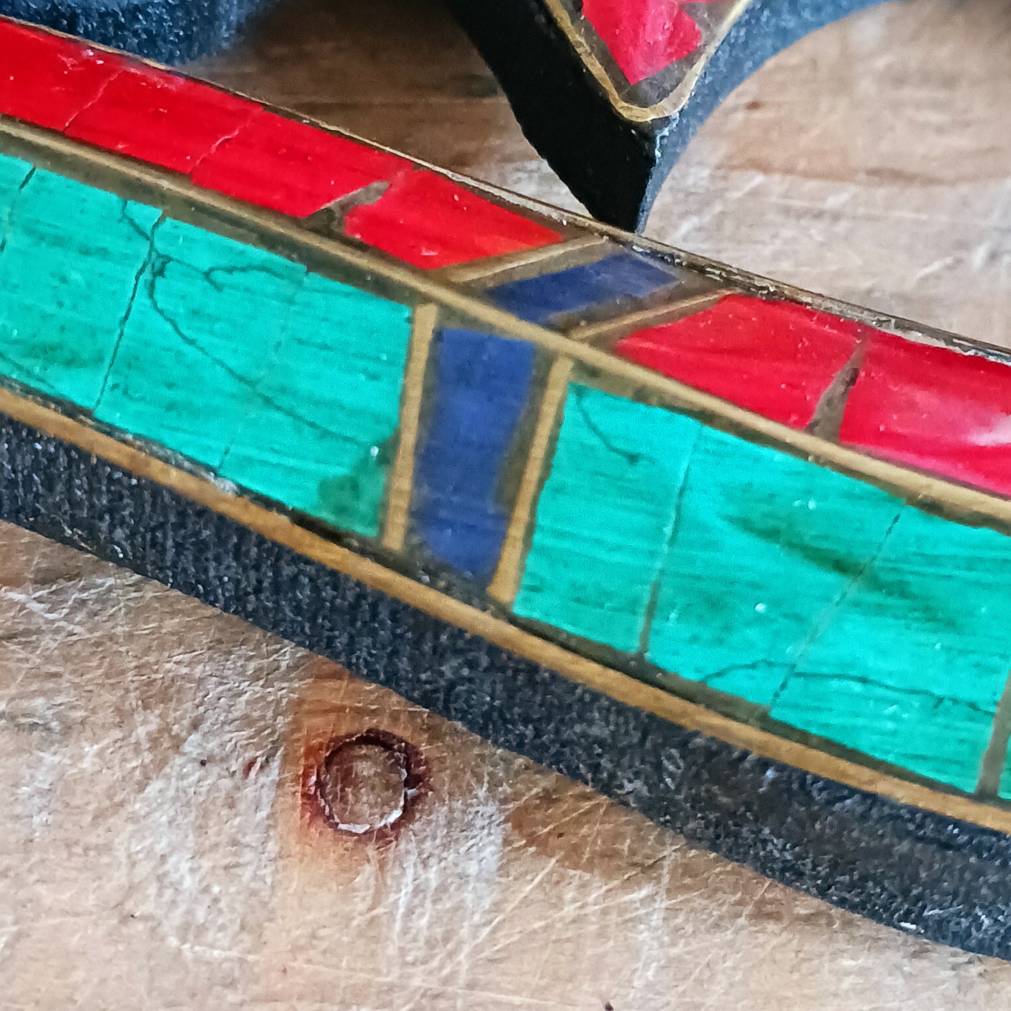 Bring harmony, artistry, and spiritual presence into your space with this handmade wooden Tibetan OM sign, inspired by the first character of the sacred mantra “Om Mani Padme Hum.”