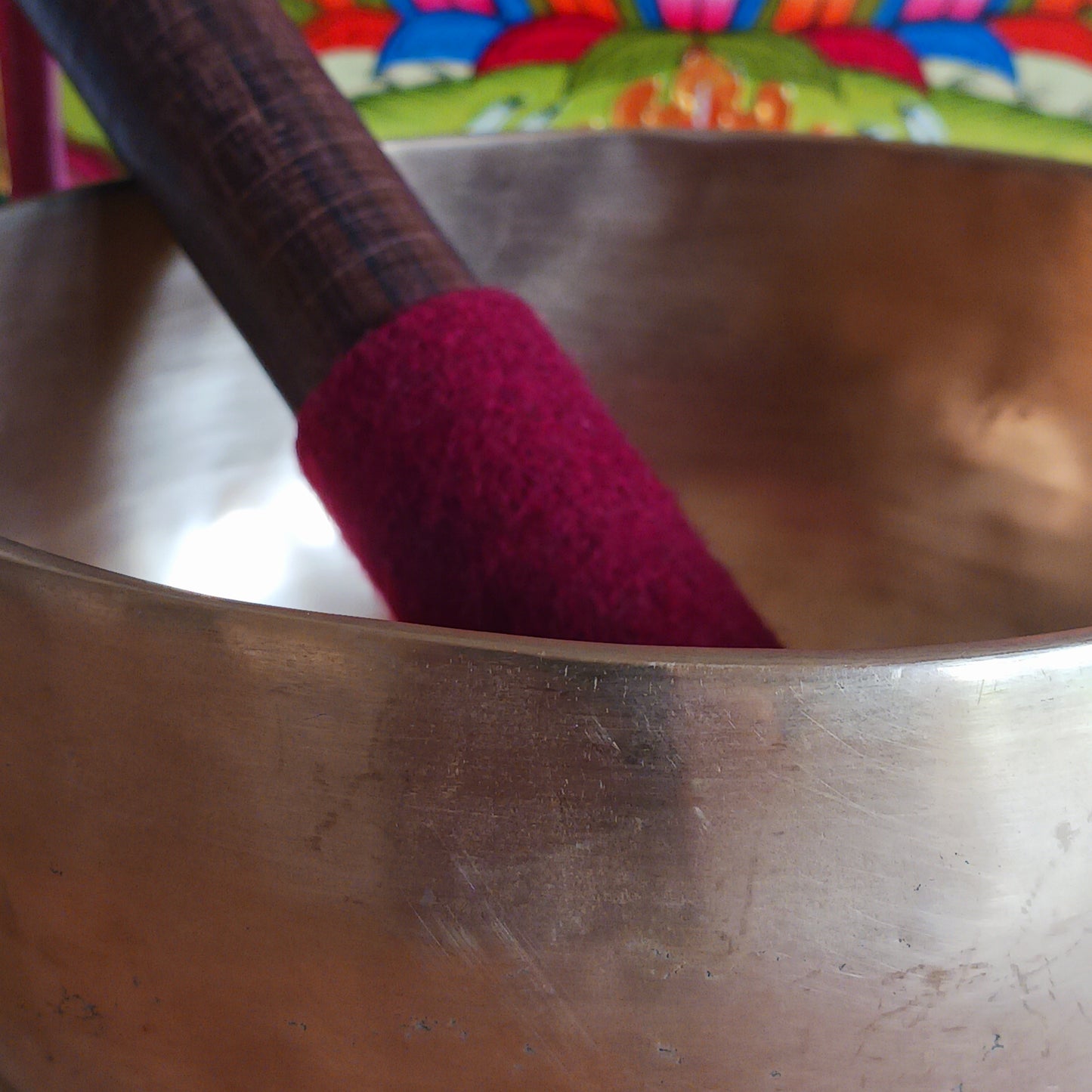 Handmade Chö-Pa singing bowl from Nepal with a long-lasting tone. Ideal for meditation, healing, and space clearing rituals.