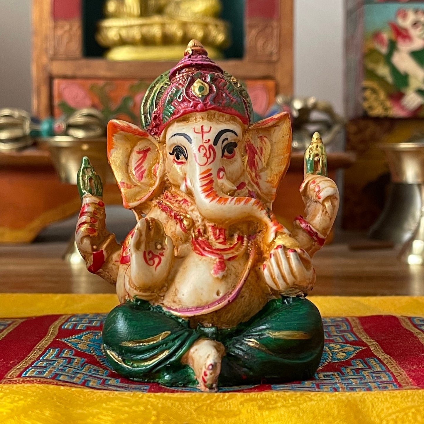Painted Resin Ganesh 9cm Resin Statue of Ganesh Thangka Color Painted