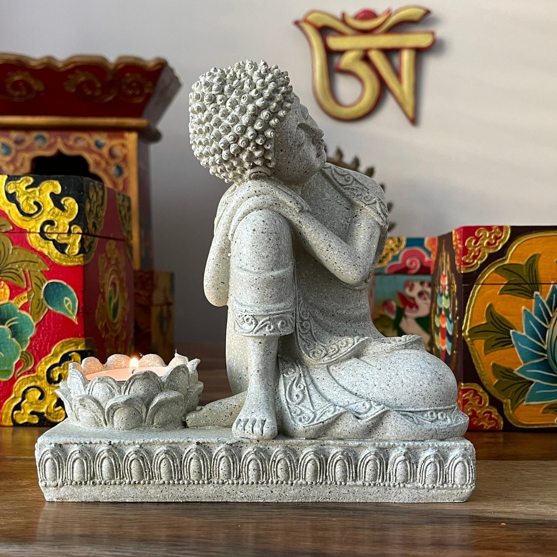 Buddha with candleholder 17cm