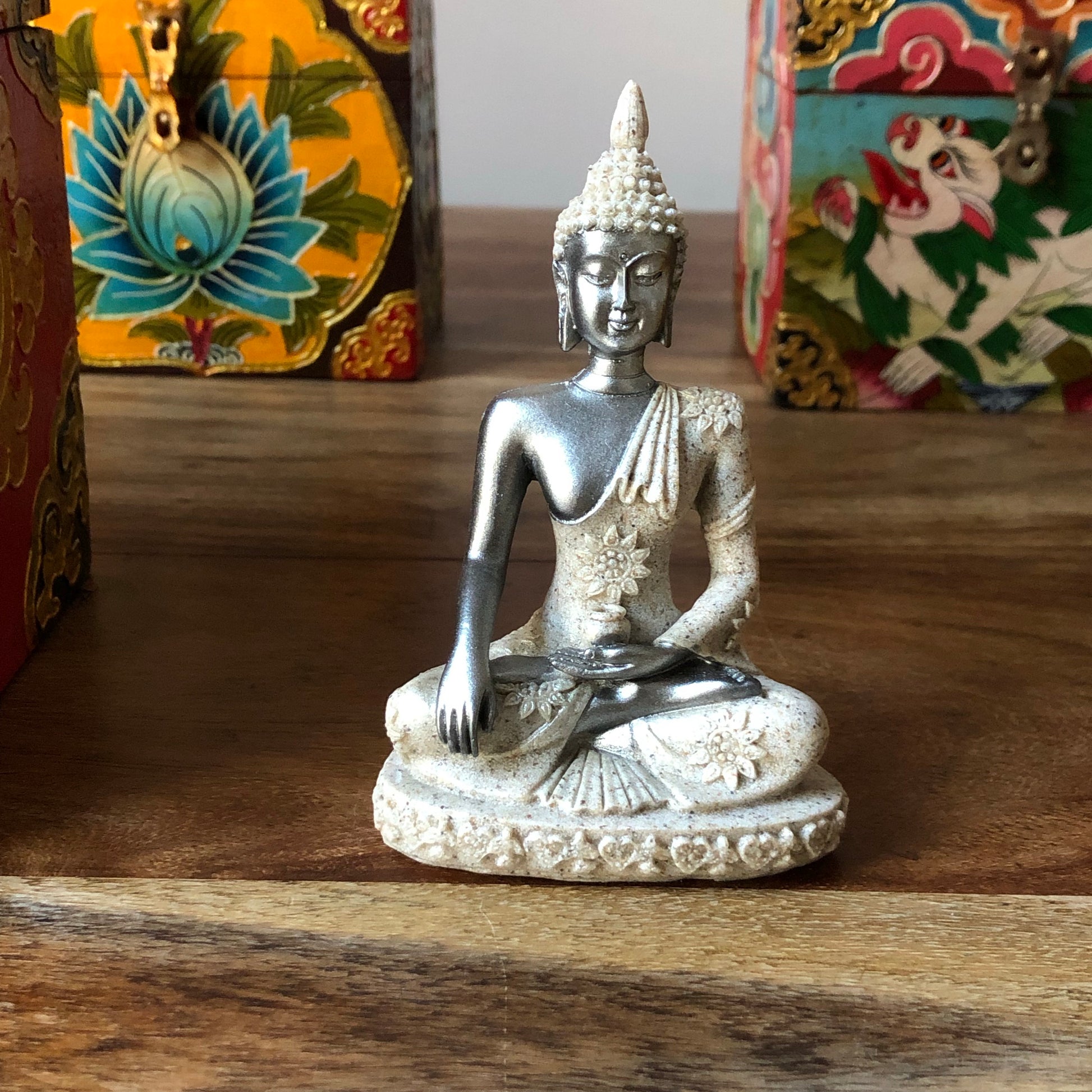 Buddha in Meditation intricate Buddha 10 cm