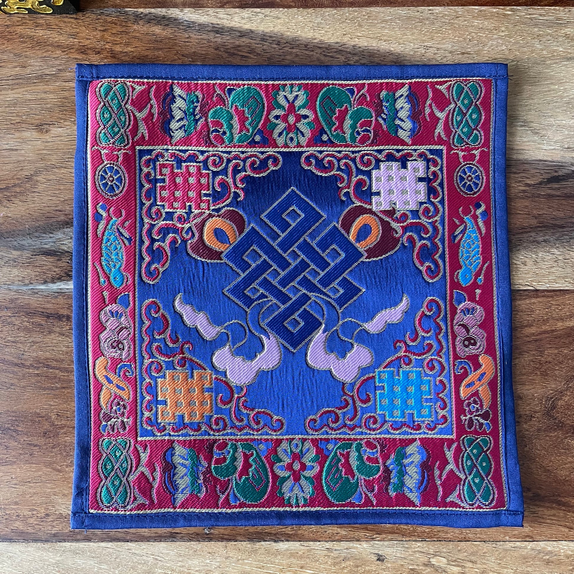 Tibetan  Alter cloth with knot of infinity 25 x 25 cm
