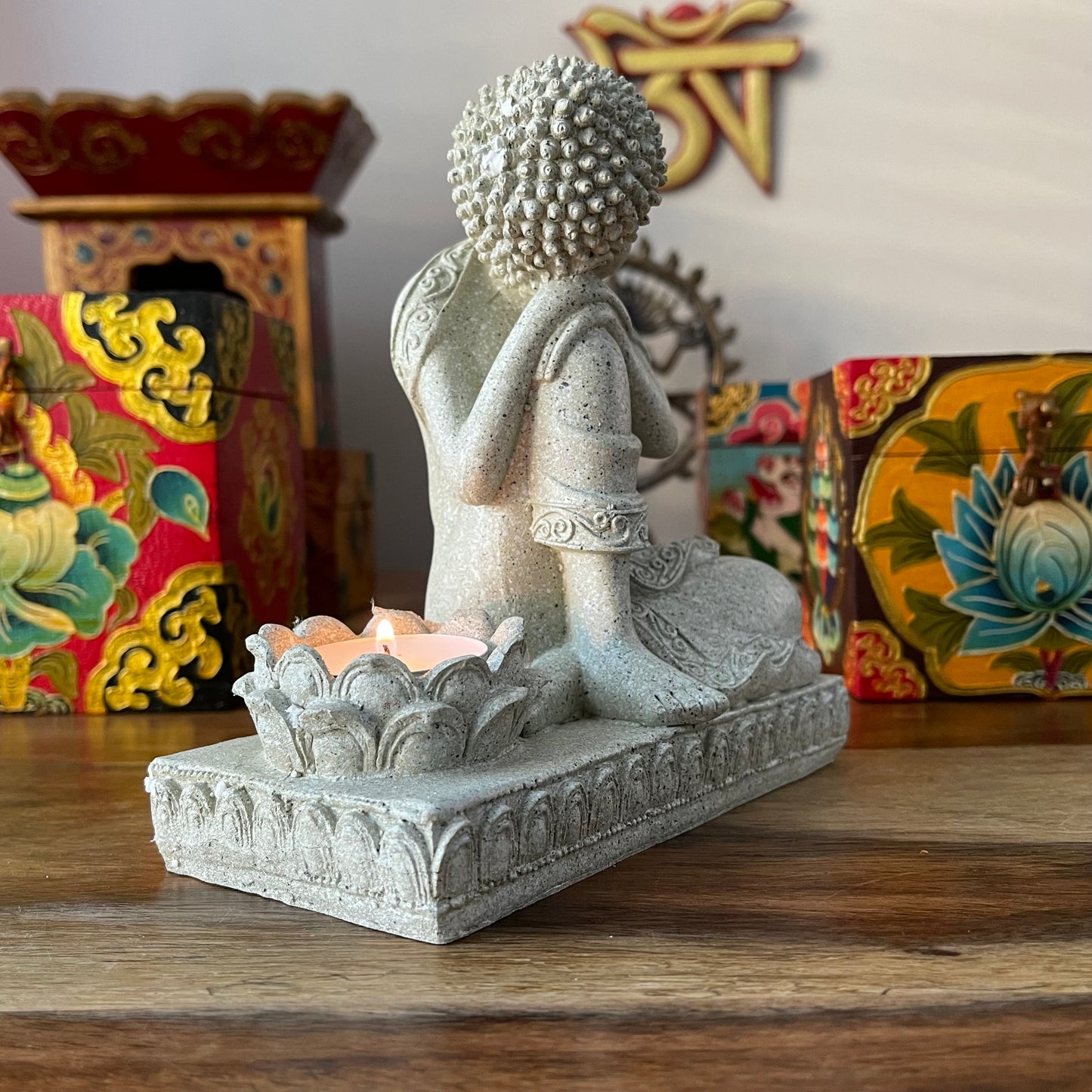 Buddha with candleholder 17cm