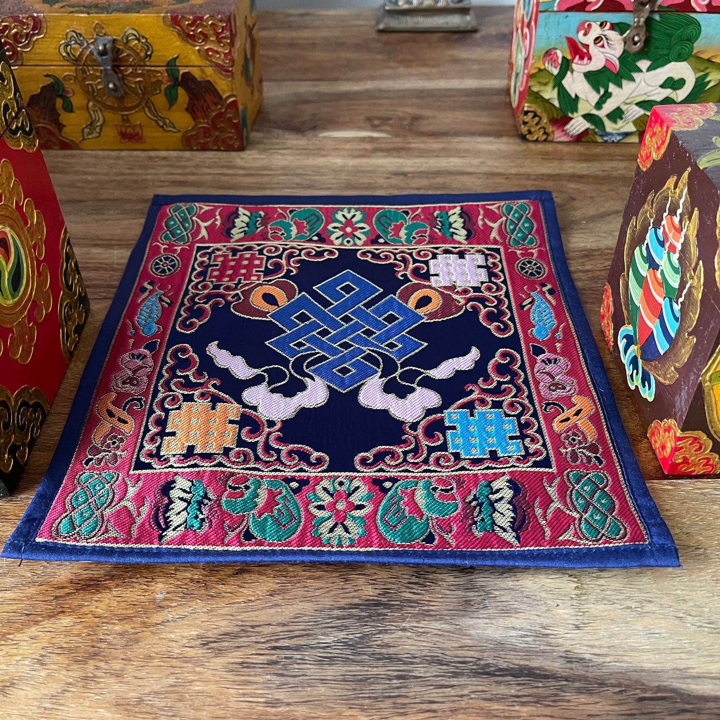 Alter Cloth Tibetan Ritual Mat with knot of infinity 25 x 25 cm