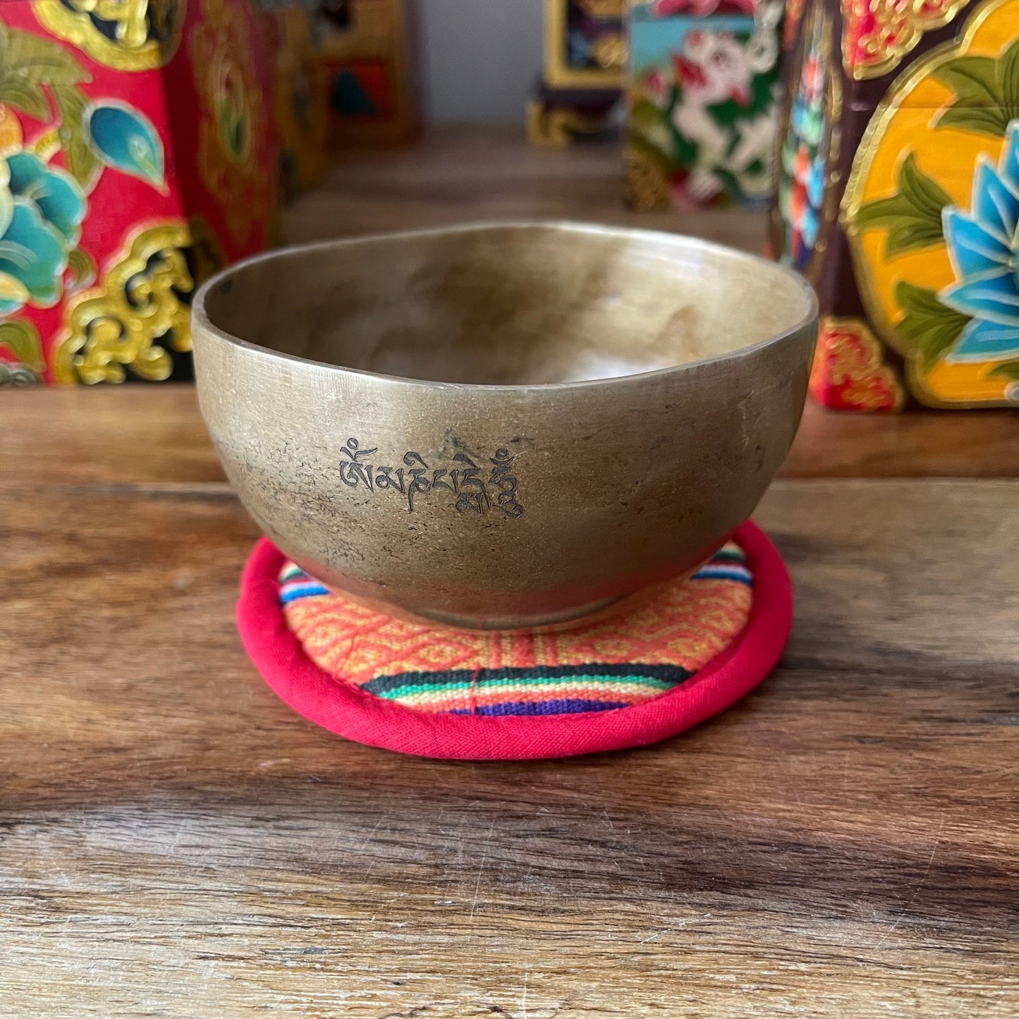 Tibetan Small Round Singing Bowl Cushion 11 cm